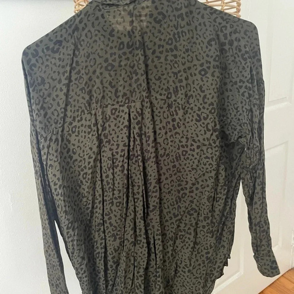 Zara Dark Green Black Leopard Print High Neck Button Down with Tie / size xs - Picture 3 of 4